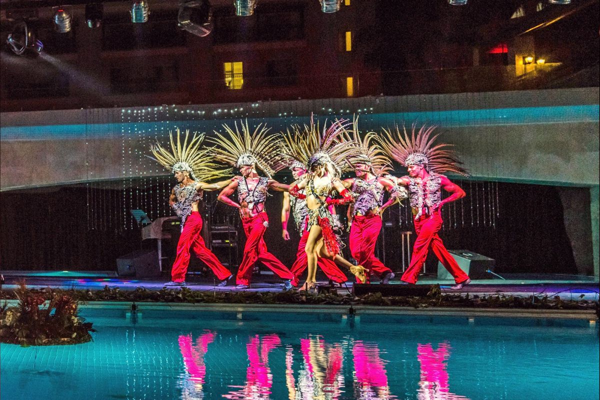 imagini hotel DOBEDAN SIDE